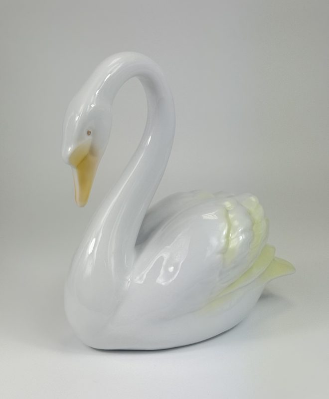 Nagyméretű Hollóházi porcelán hattyú