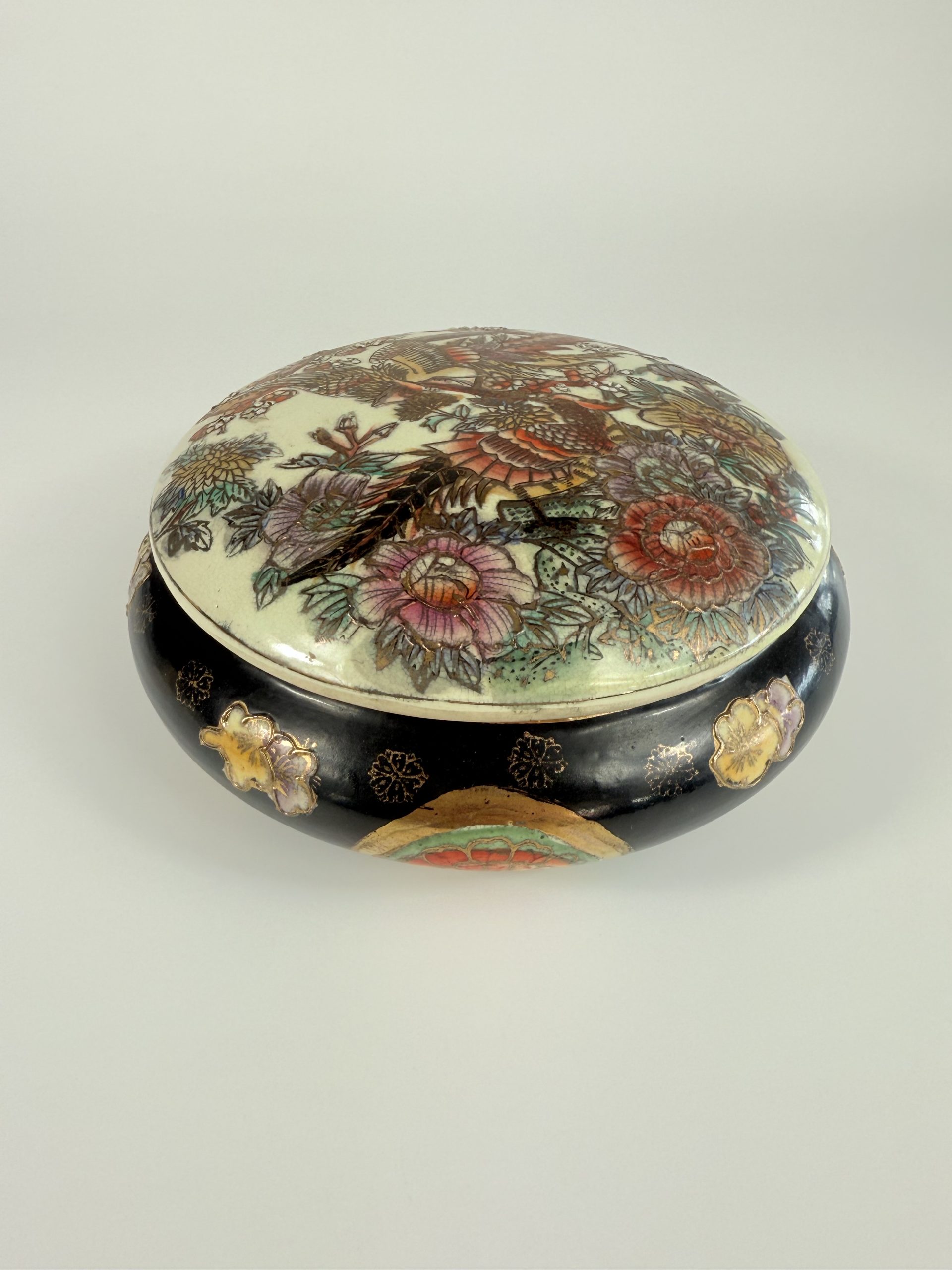 Porcelán doboz - Terebess