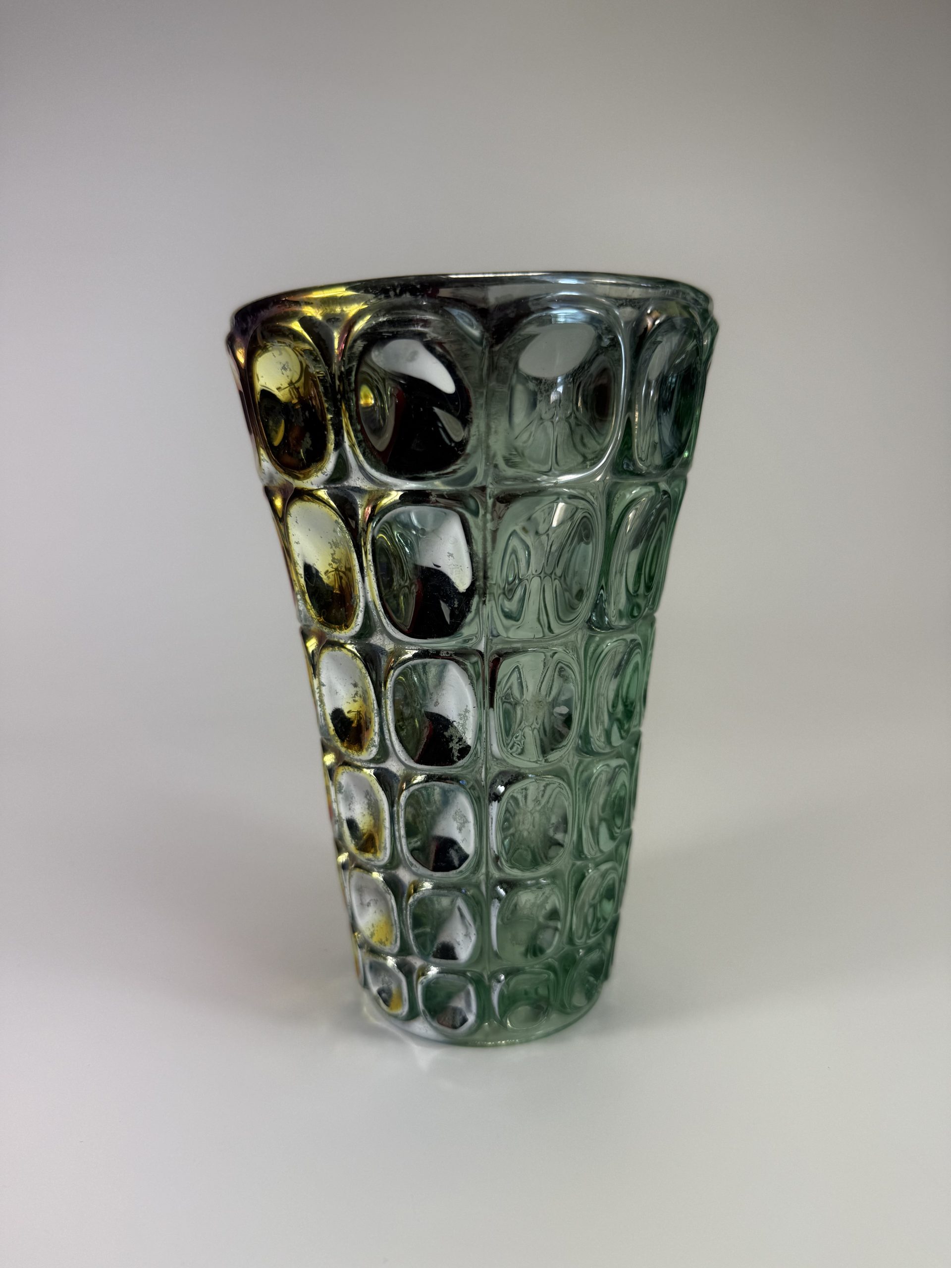 Üveg váza irizáló festéssel