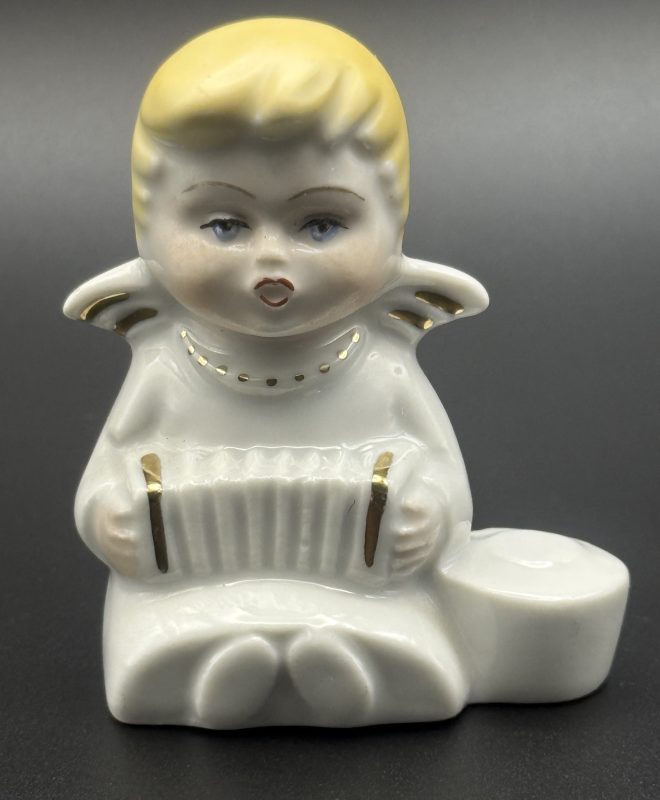 Kis porcelán angyal - Karácsonyi dekoráció