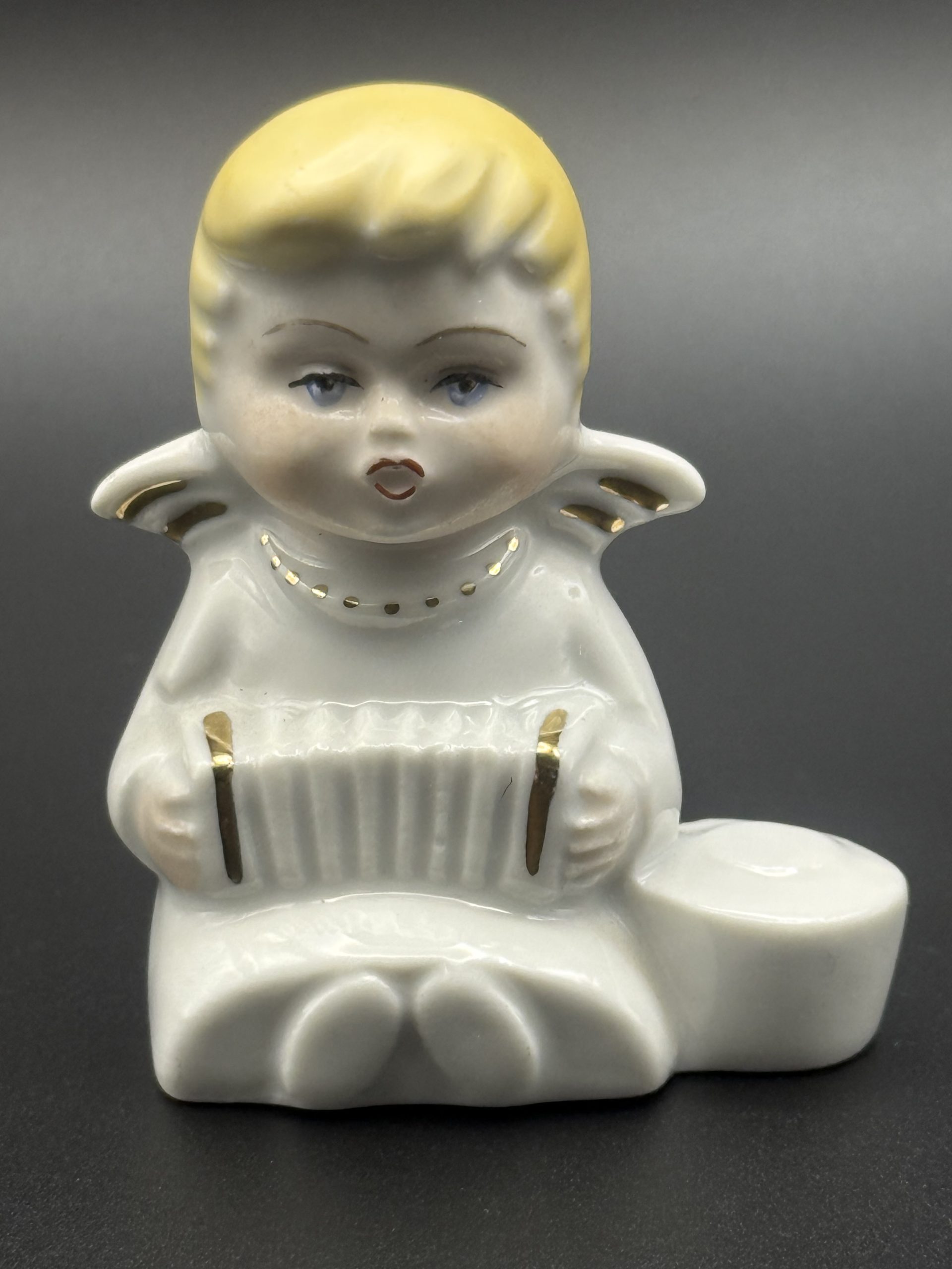 Kis porcelán angyal - Karácsonyi dekoráció