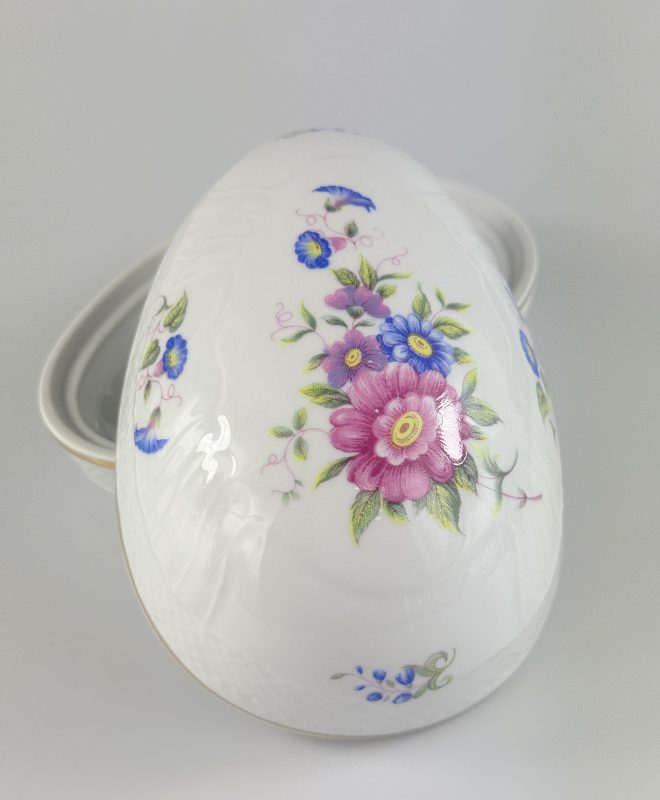 Hollóházi Hajnalka mintás tojás / bonbonier