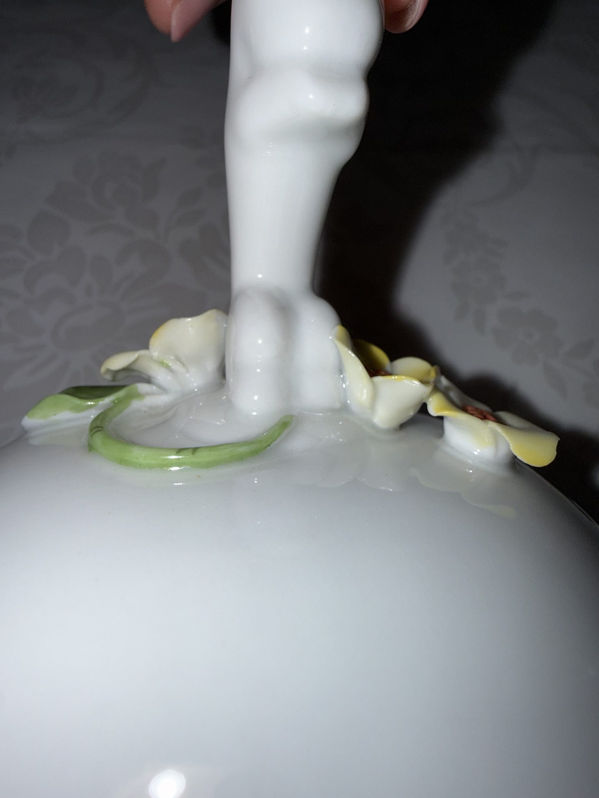 Hererndi porcelán bonbonier nyúl / nyuszi fogóval - Image 12